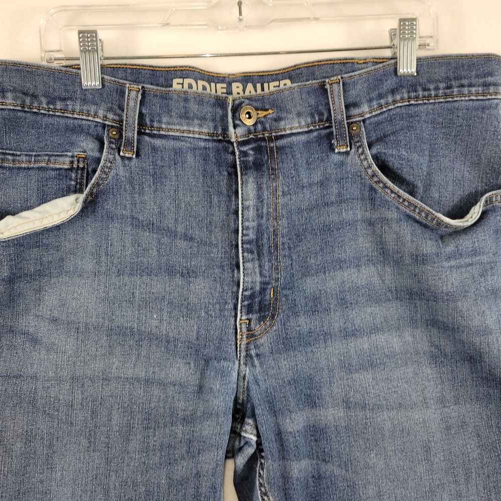 Eddie Bauer Denim Jean Shorts Mens 40 Blue Cut Off Raw Hem Straight Fit - Picture 3 of 8